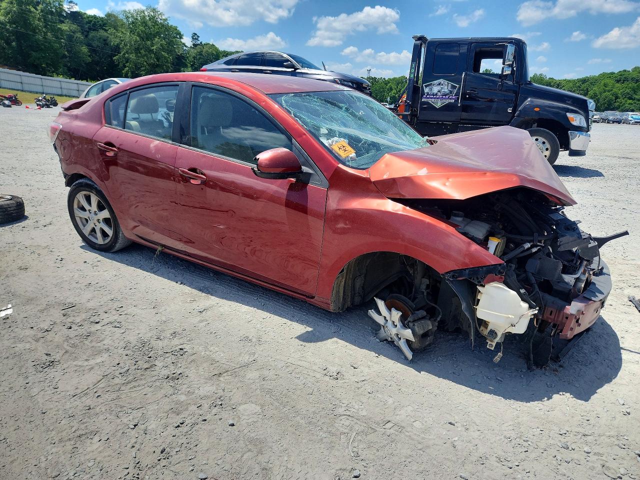 2011 MAZDA 3