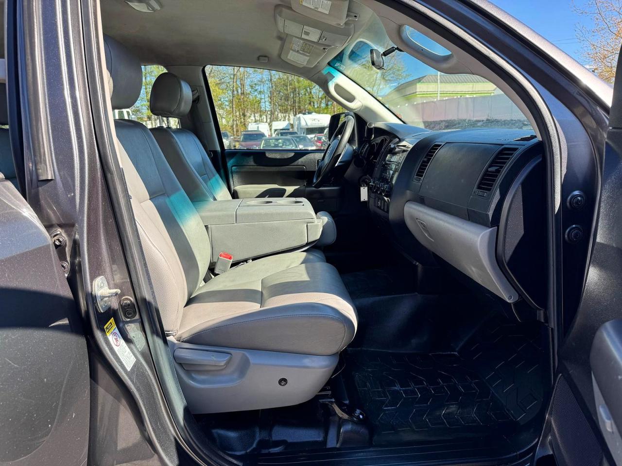 2013 TOYOTA TUNDRA