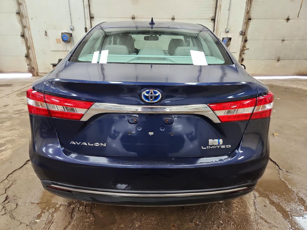 2015 TOYOTA AVALON