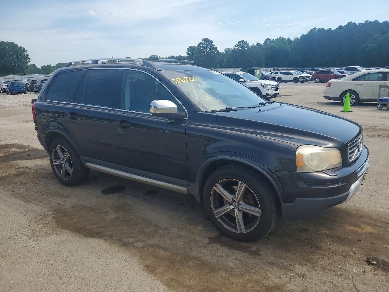 2011 VOLVO XC90