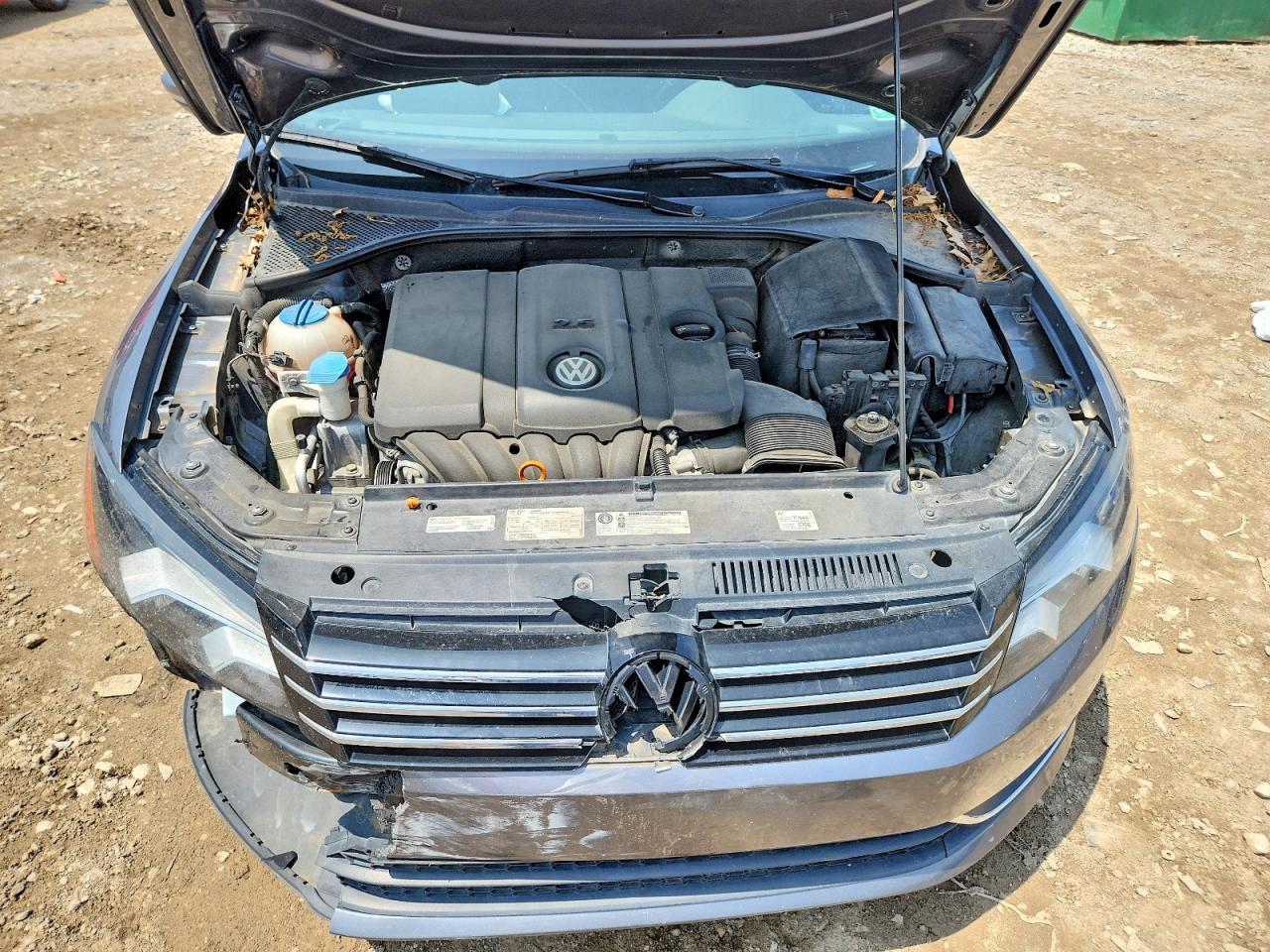 2012 VOLKSWAGEN PASSAT