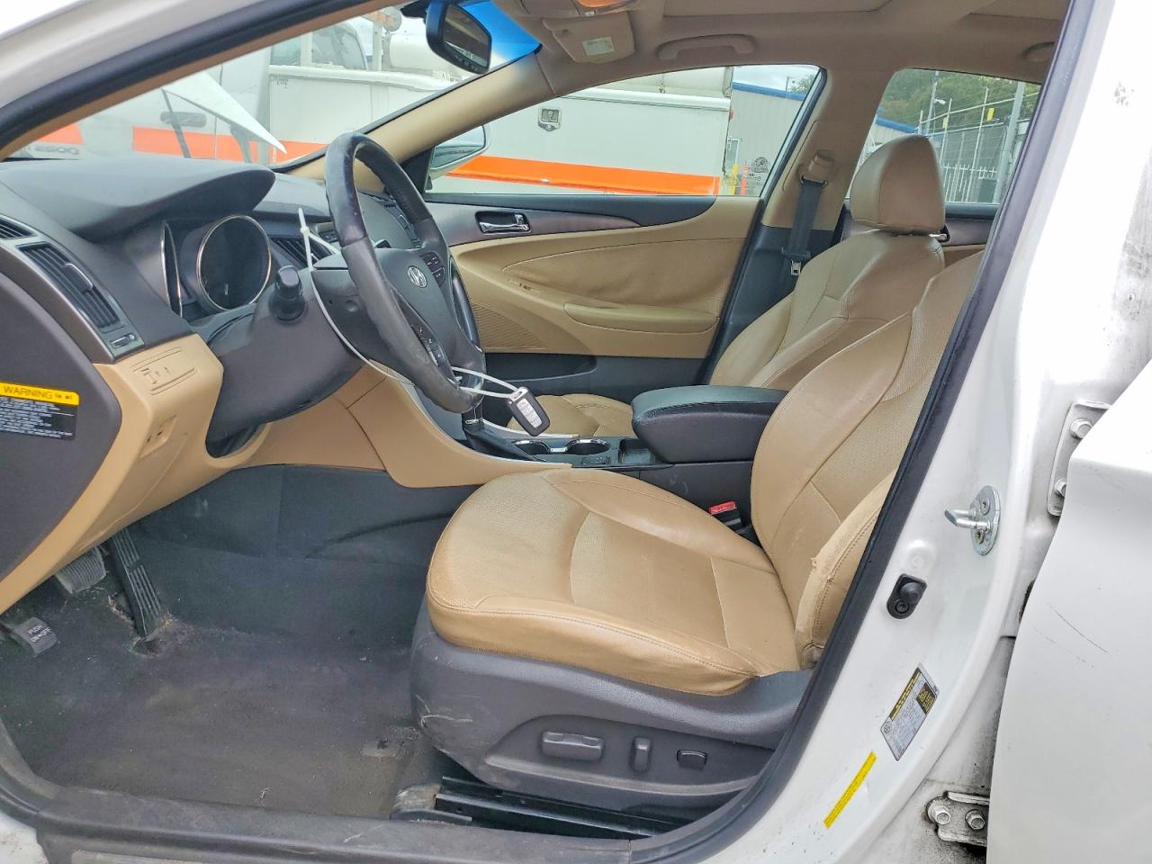 2011 HYUNDAI SONATA