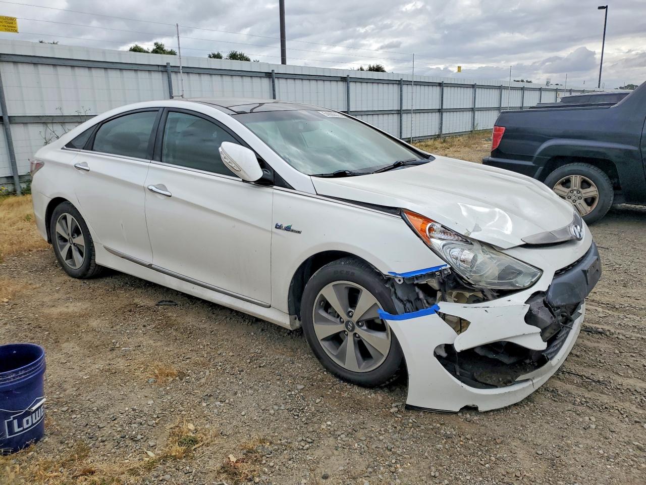 2011 HYUNDAI SONATA