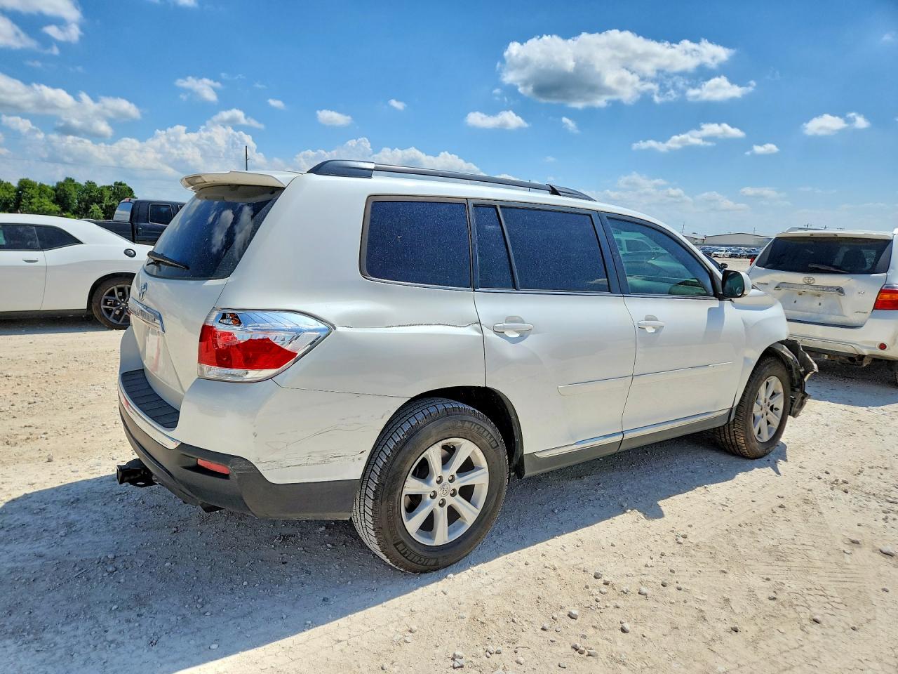 2013 TOYOTA HIGHLANDER