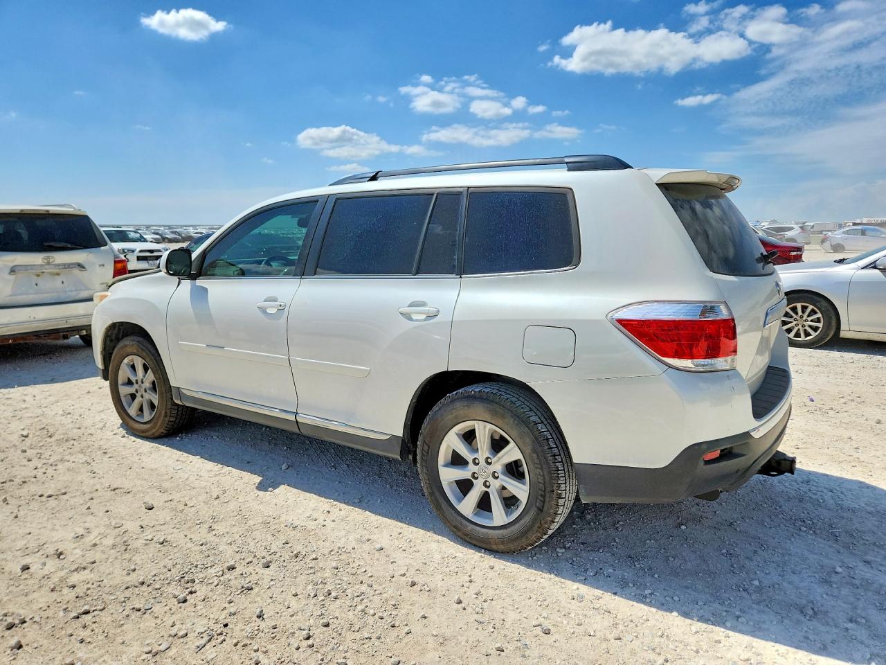 2013 TOYOTA HIGHLANDER