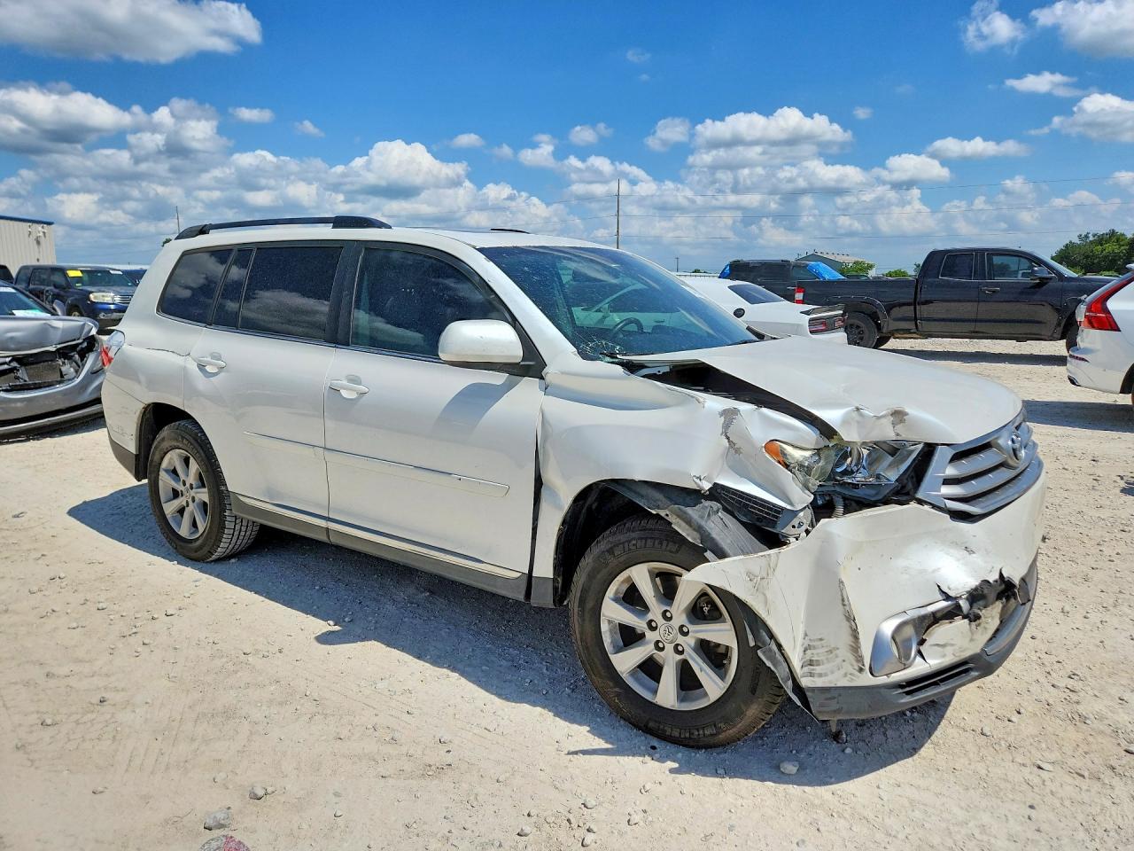 2013 TOYOTA HIGHLANDER