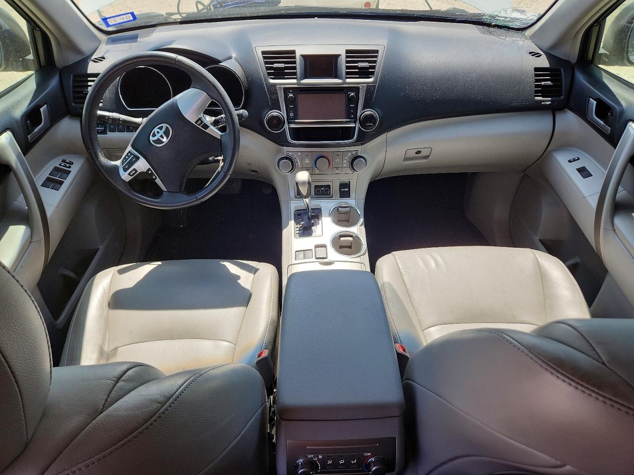 2013 TOYOTA HIGHLANDER