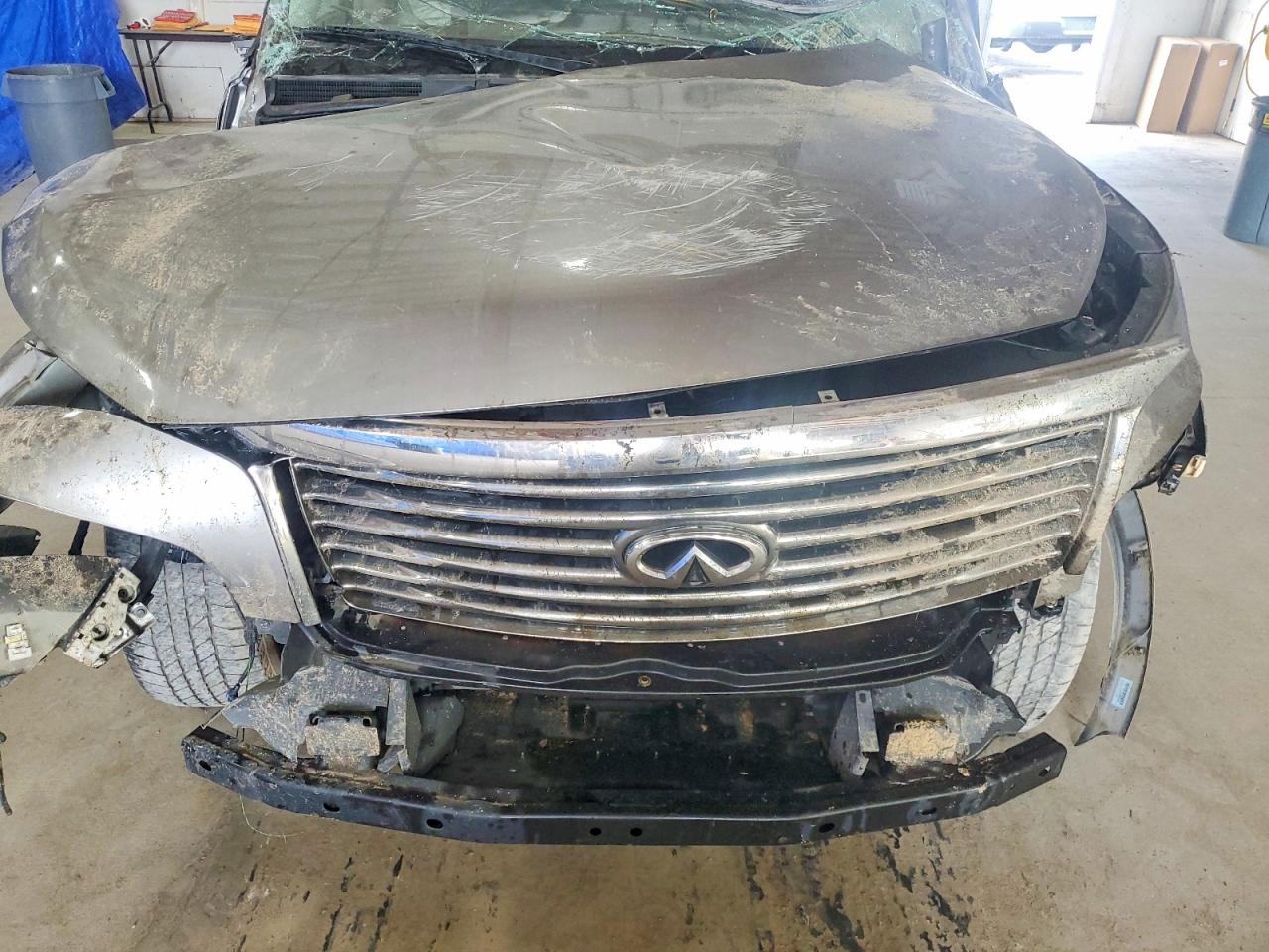 2012 INFINITI QX56