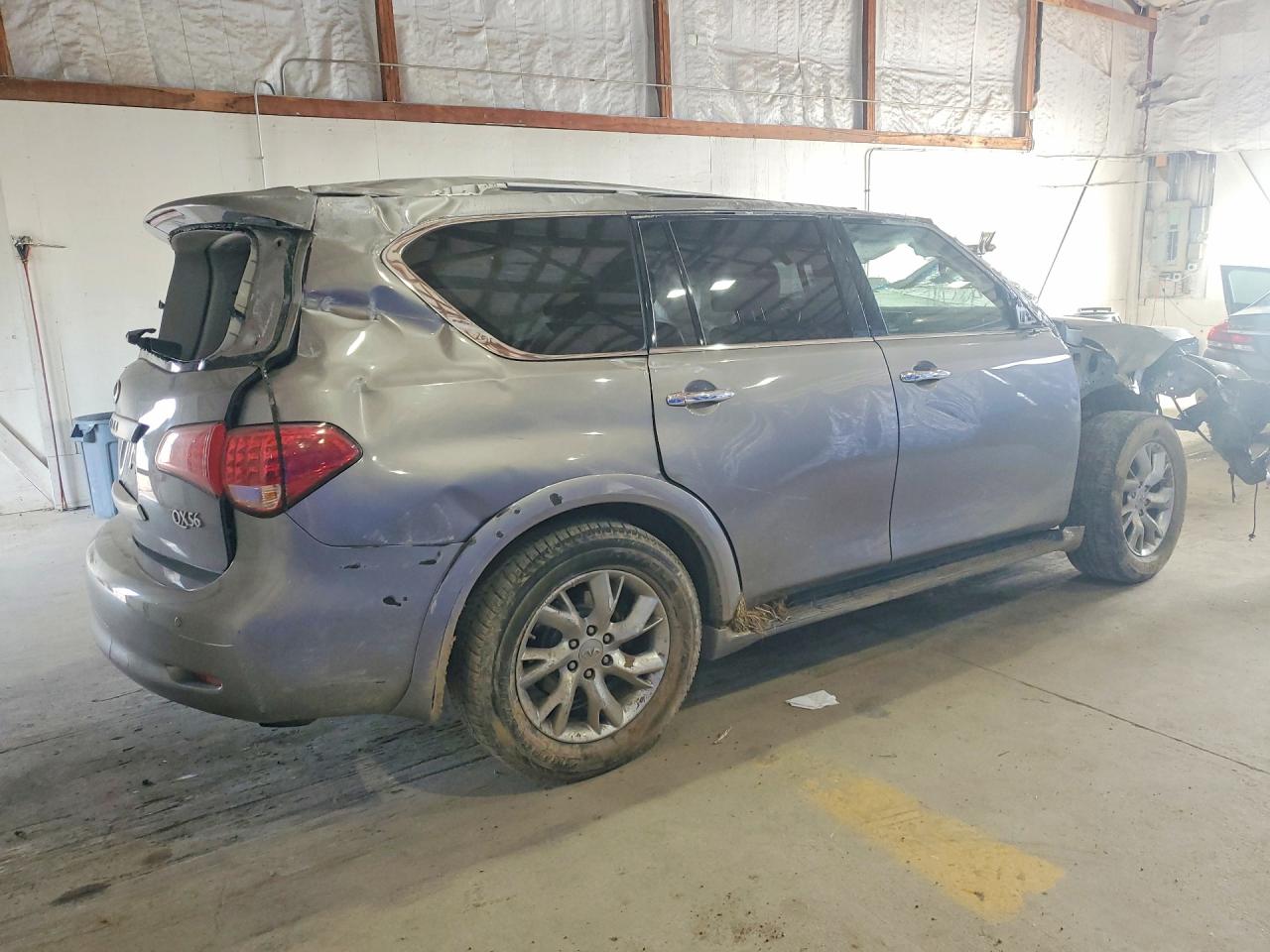 2012 INFINITI QX56