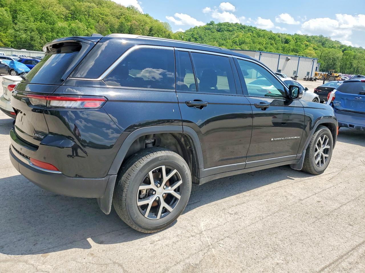 2024 JEEP CHEROKEE