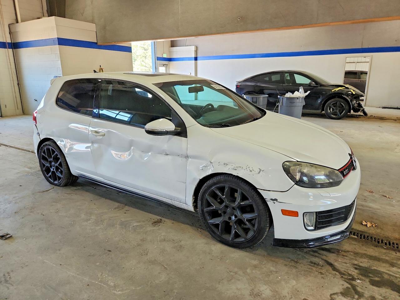 2013 VOLKSWAGEN GTI