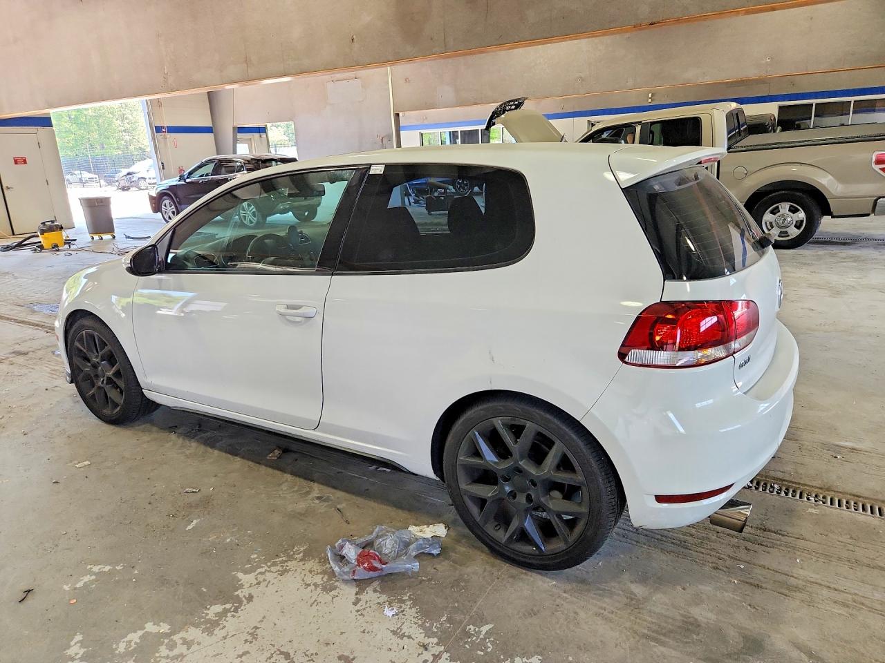 2013 VOLKSWAGEN GTI
