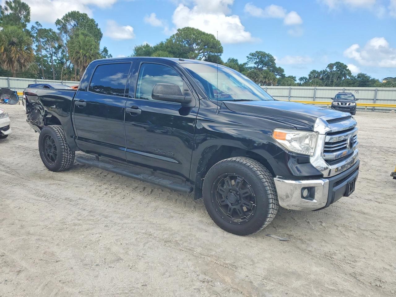 2017 TOYOTA TUNDRA