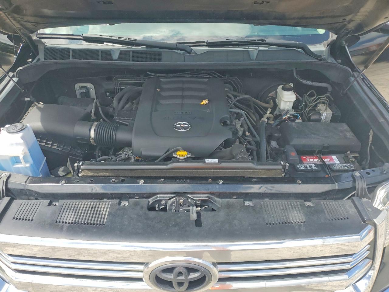 2017 TOYOTA TUNDRA