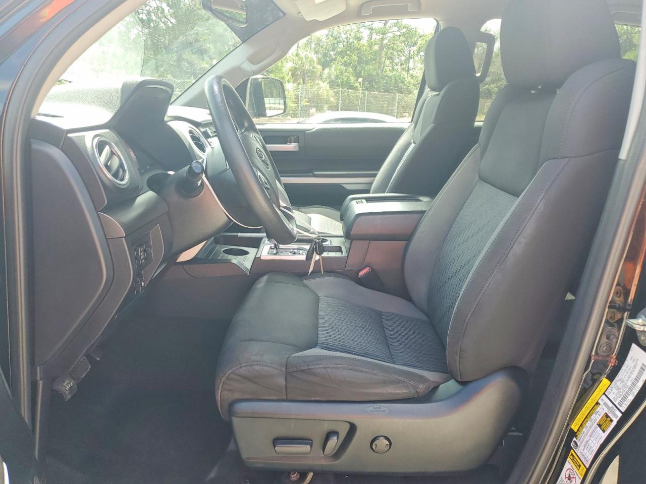2017 TOYOTA TUNDRA