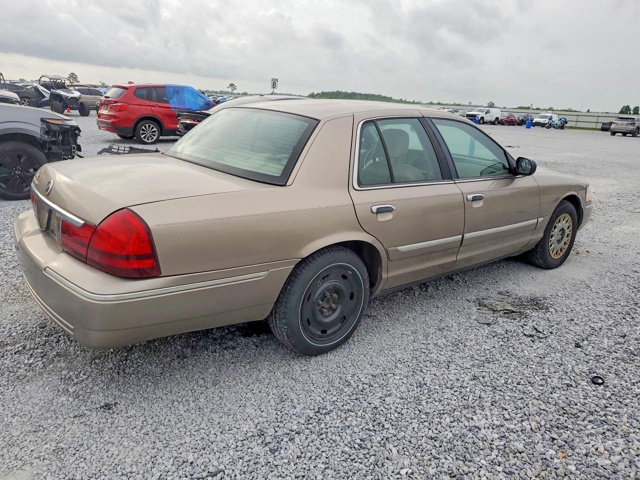 2003 MERCURY GRMARQUIS