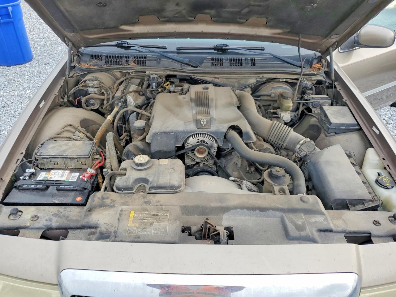 2003 MERCURY GRMARQUIS