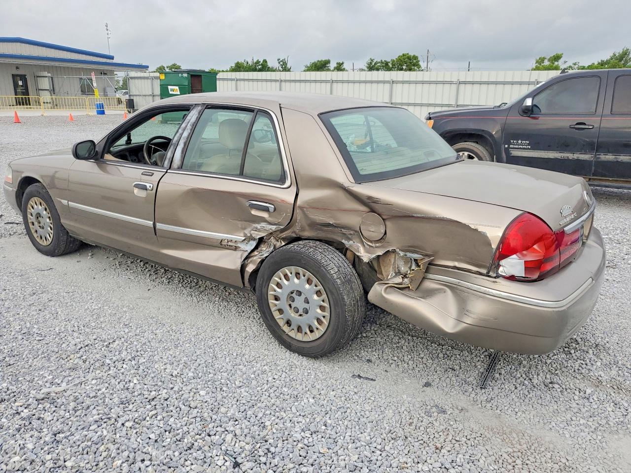 2003 MERCURY GRMARQUIS