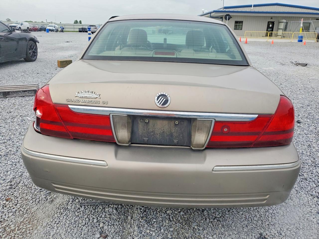 2003 MERCURY GRMARQUIS