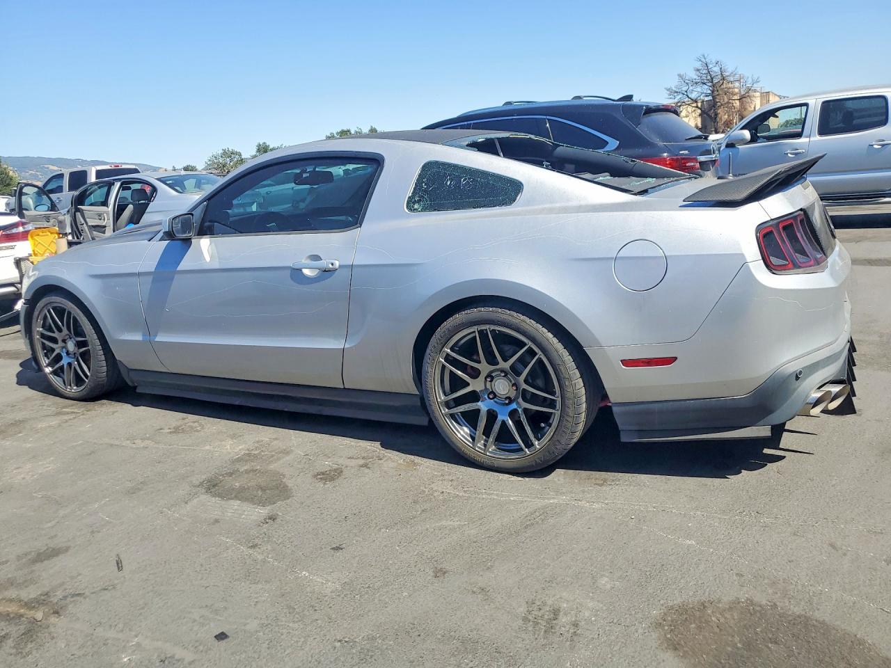 2012 FORD MUSTANG