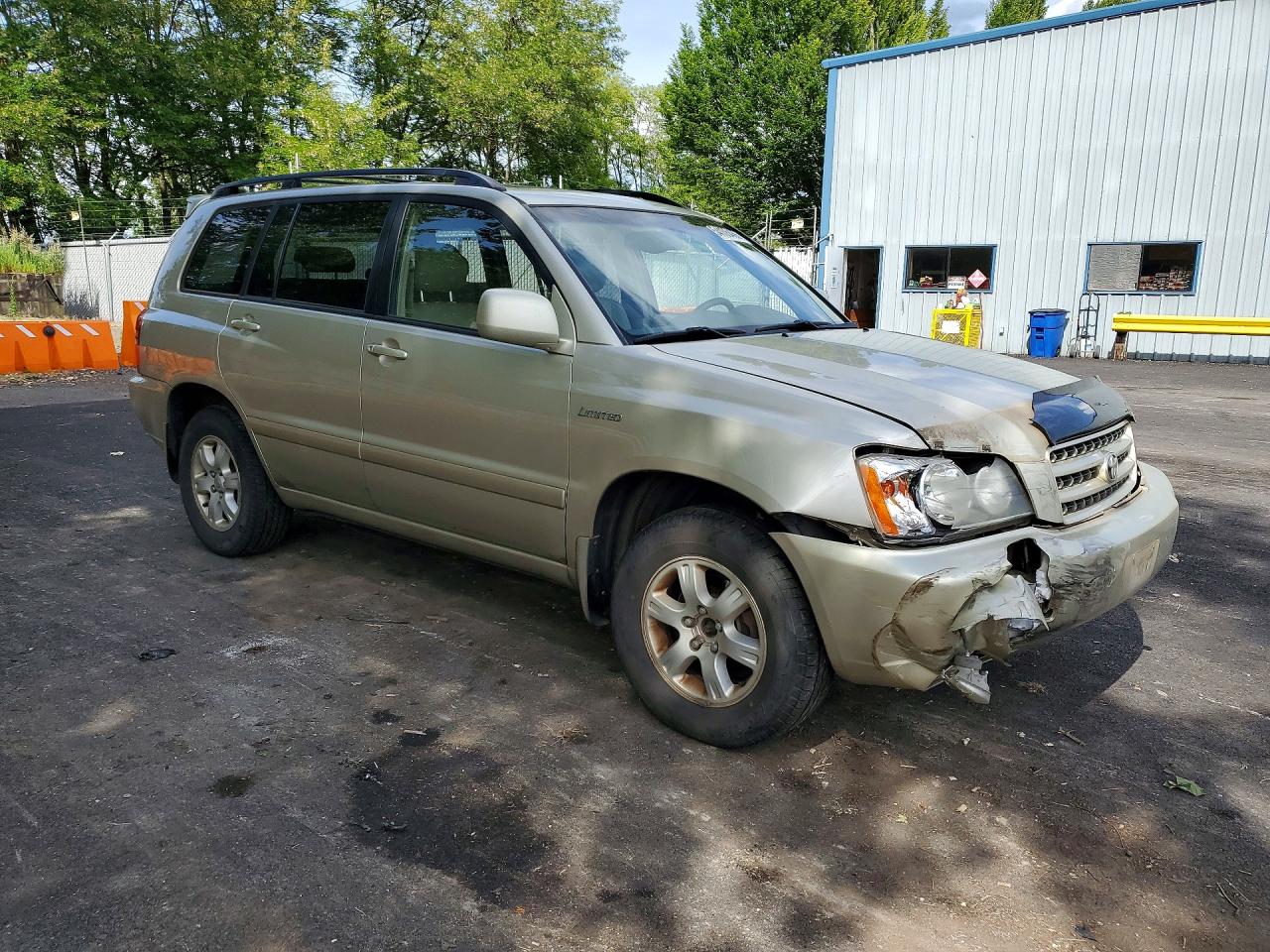 2002 TOYOTA HIGHLANDER
