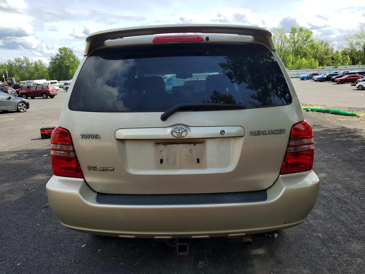 2002 TOYOTA HIGHLANDER