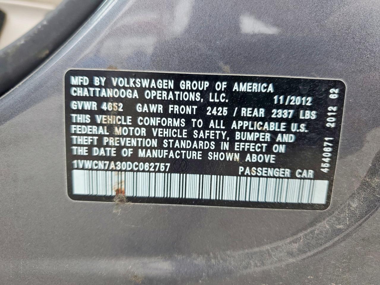 2013 VOLKSWAGEN PASSAT