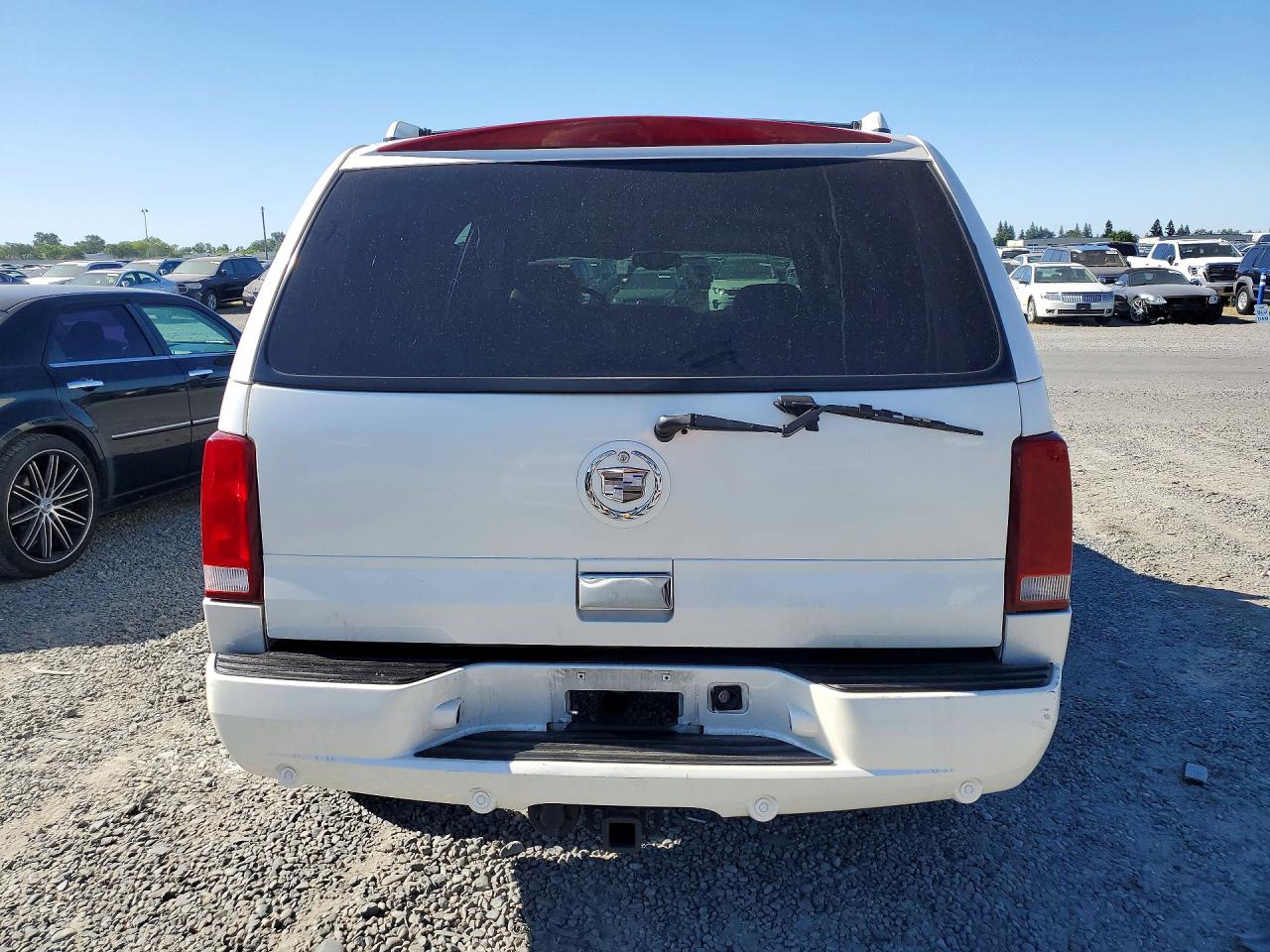 2003 CADILLAC ESCALADE