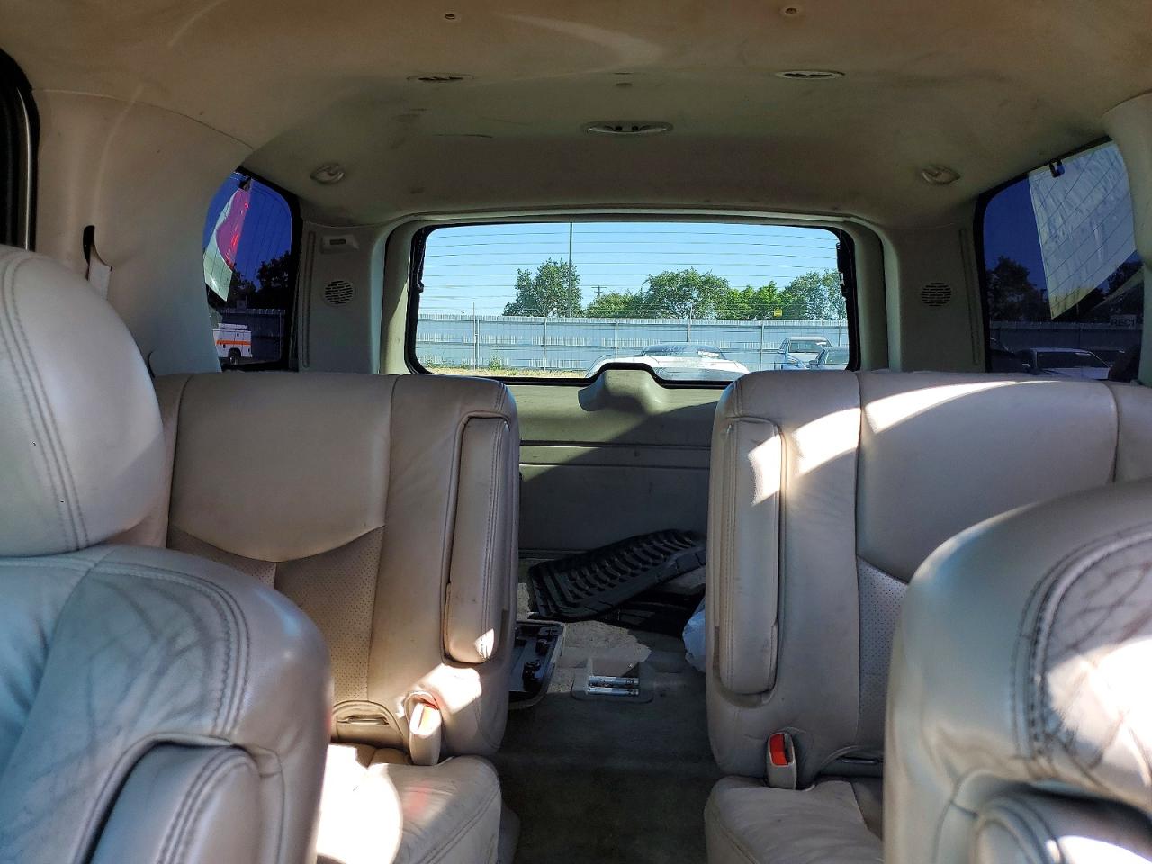 2003 CADILLAC ESCALADE