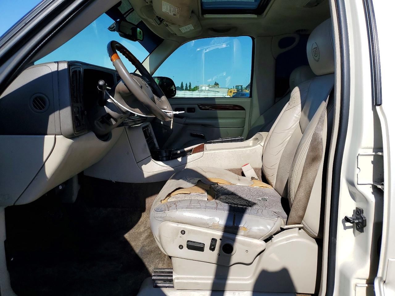 2003 CADILLAC ESCALADE