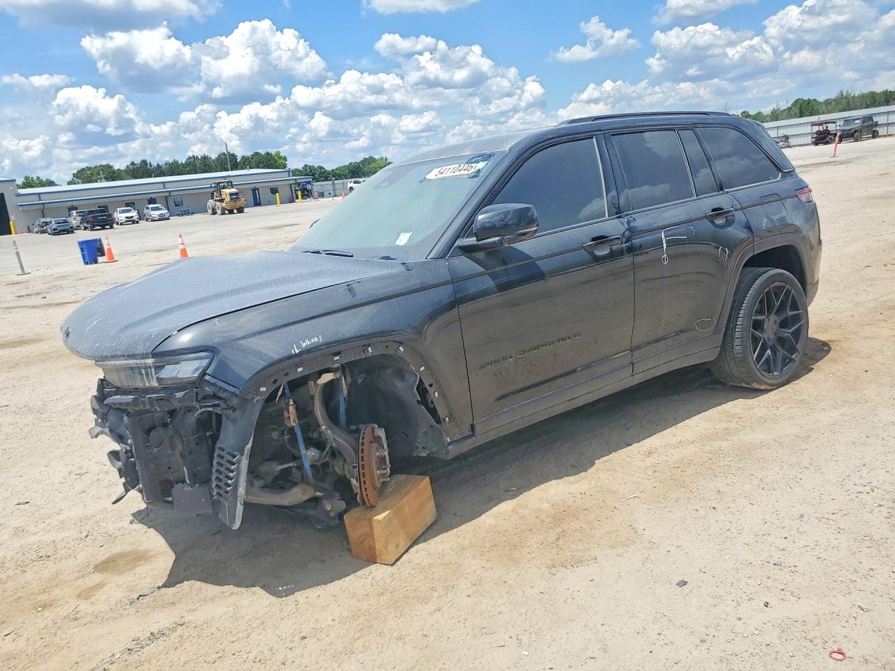 2023 JEEP CHEROKEE