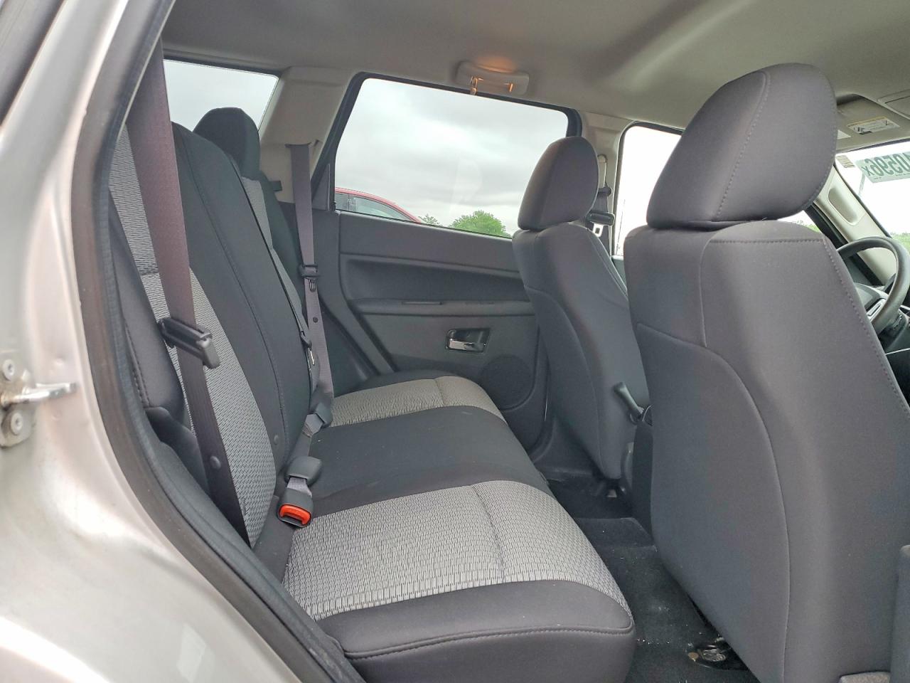 2010 JEEP CHEROKEE