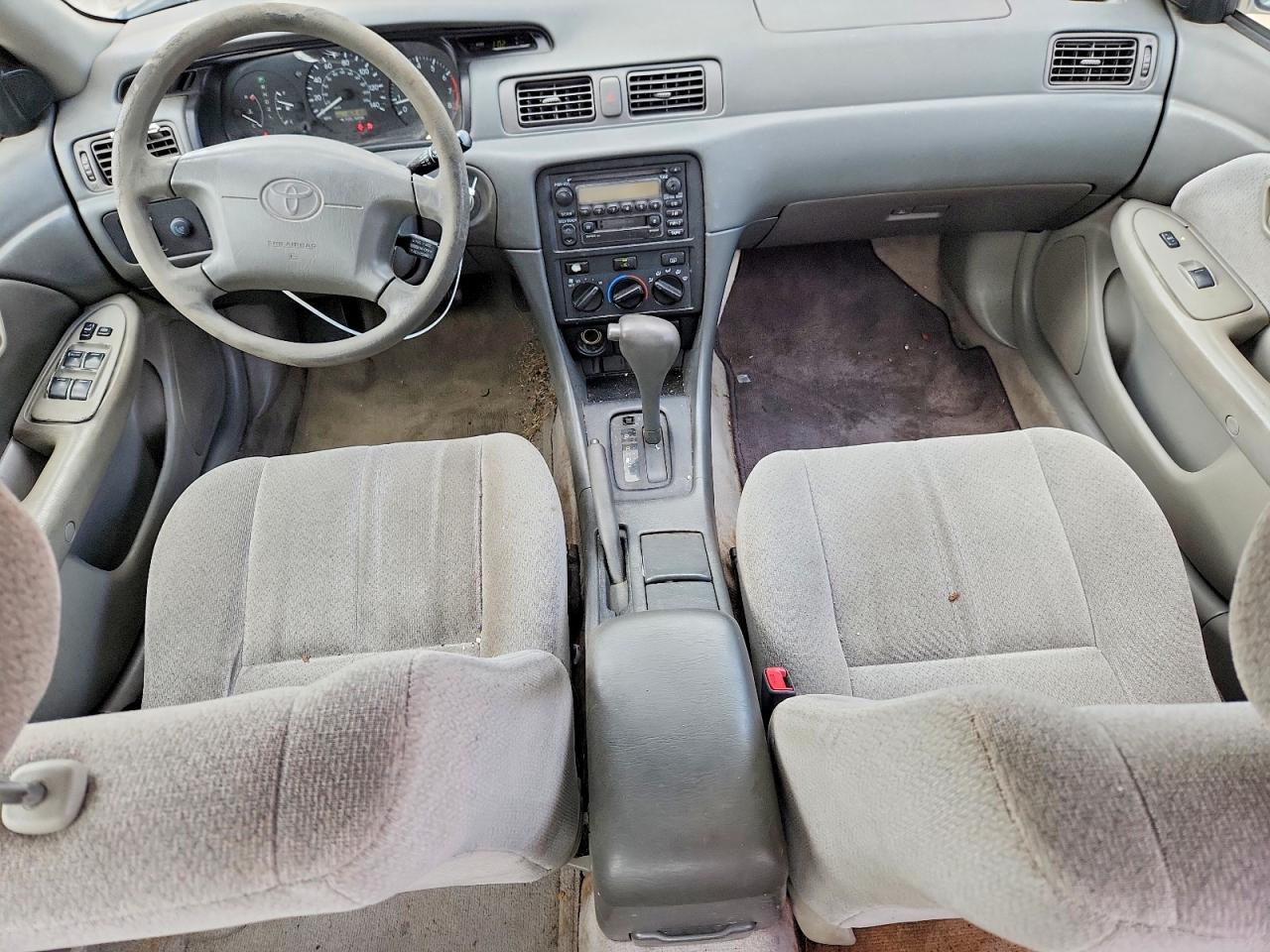 2001 TOYOTA CAMRY