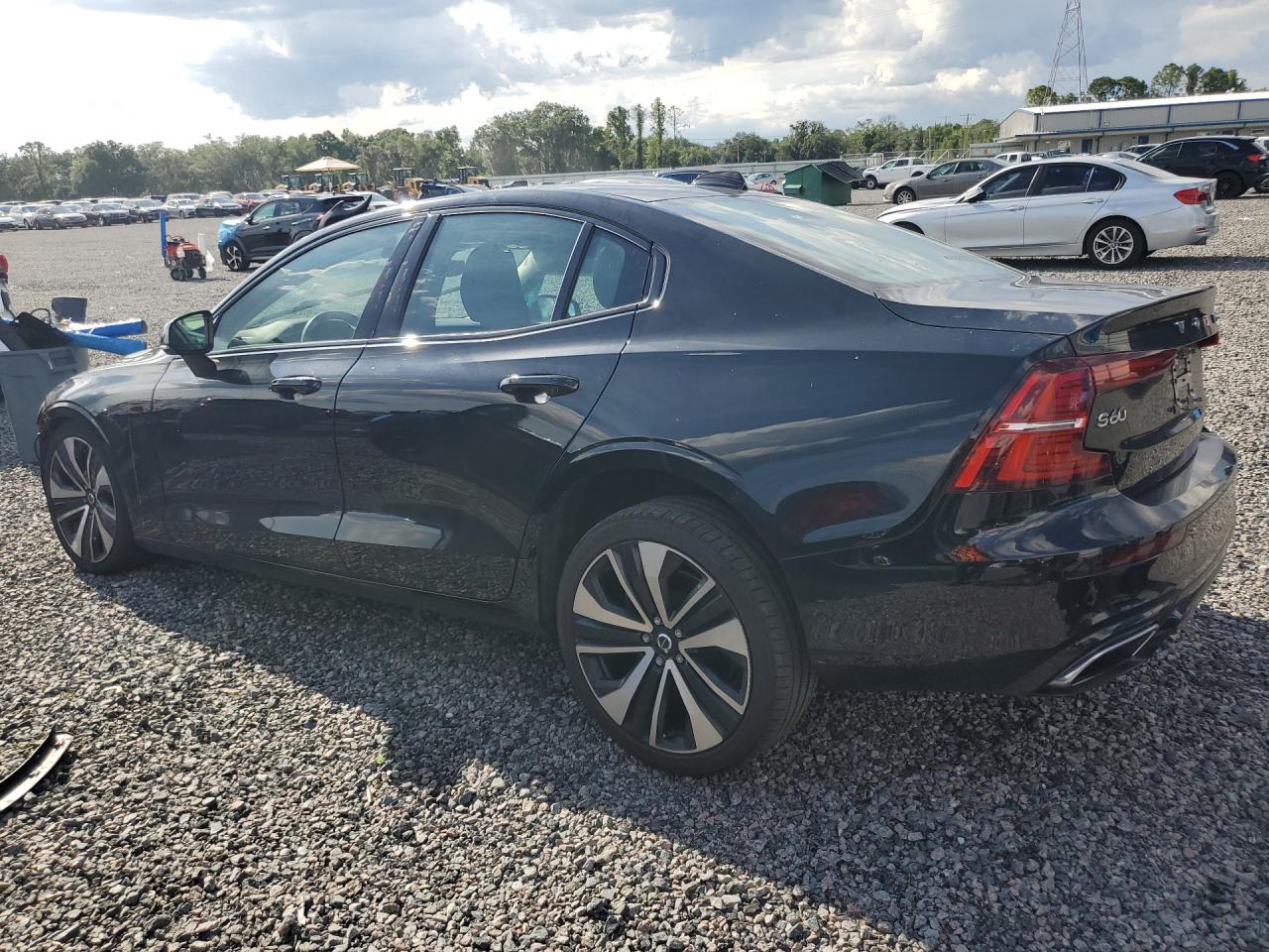 2022 VOLVO S60