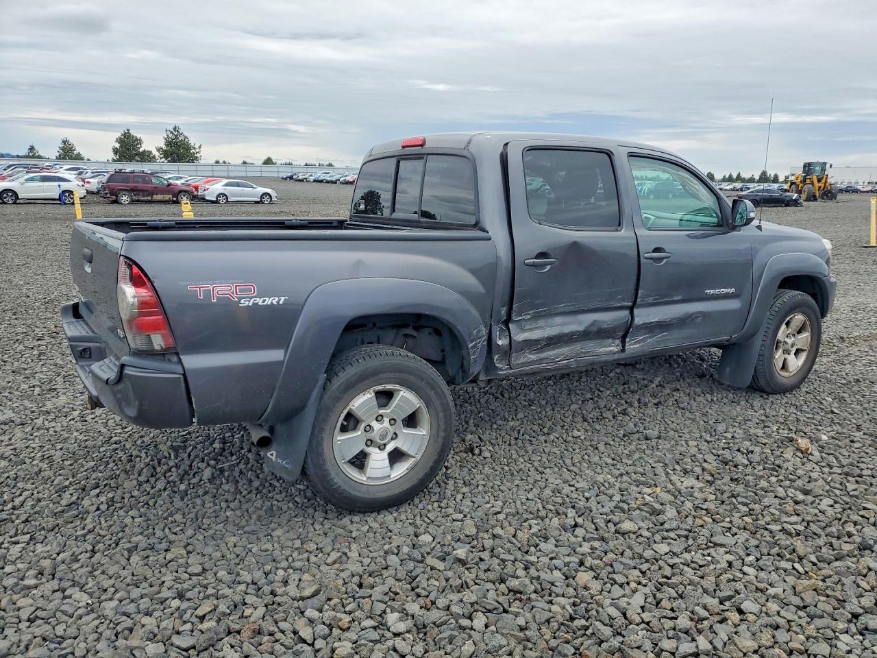 2013 TOYOTA TACOMA