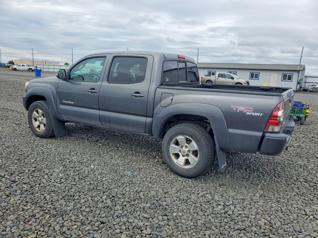 2013 TOYOTA TACOMA