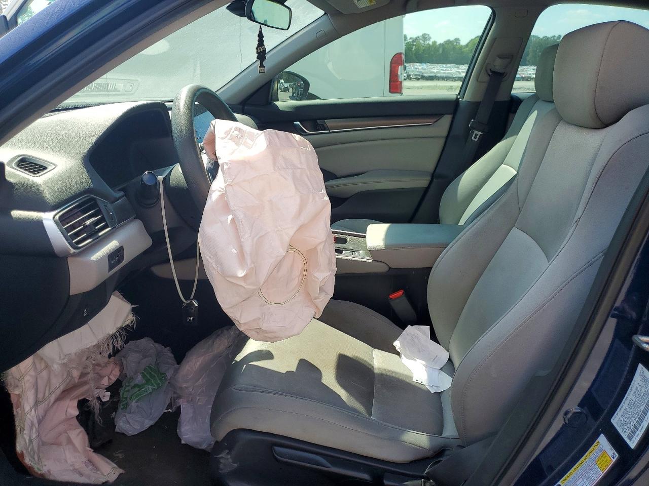 2019 HONDA ACCORD