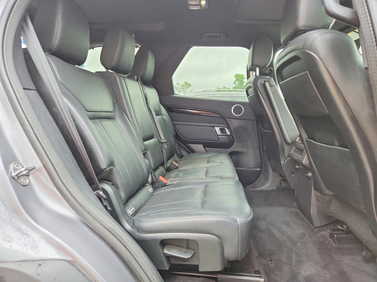 2020 LAND ROVER DISCOVERY