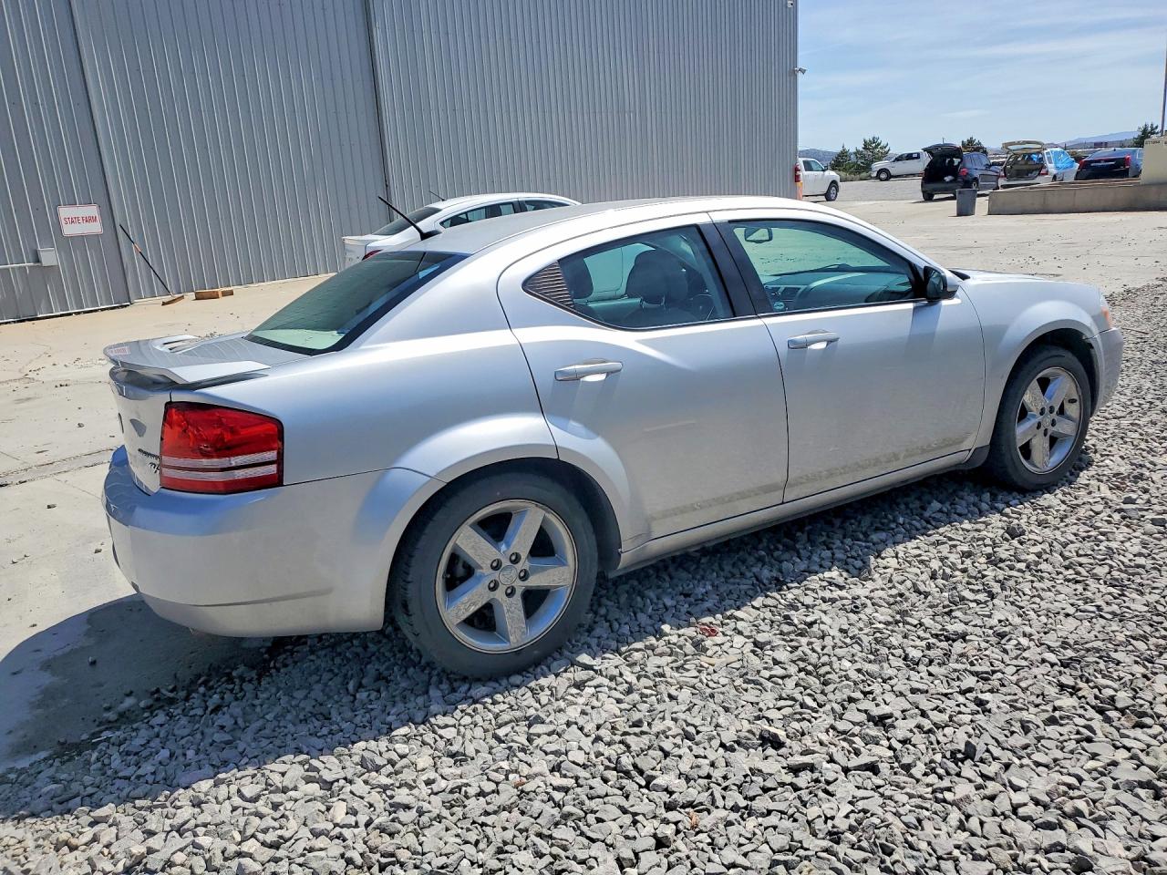 2010 DODGE AVENGER