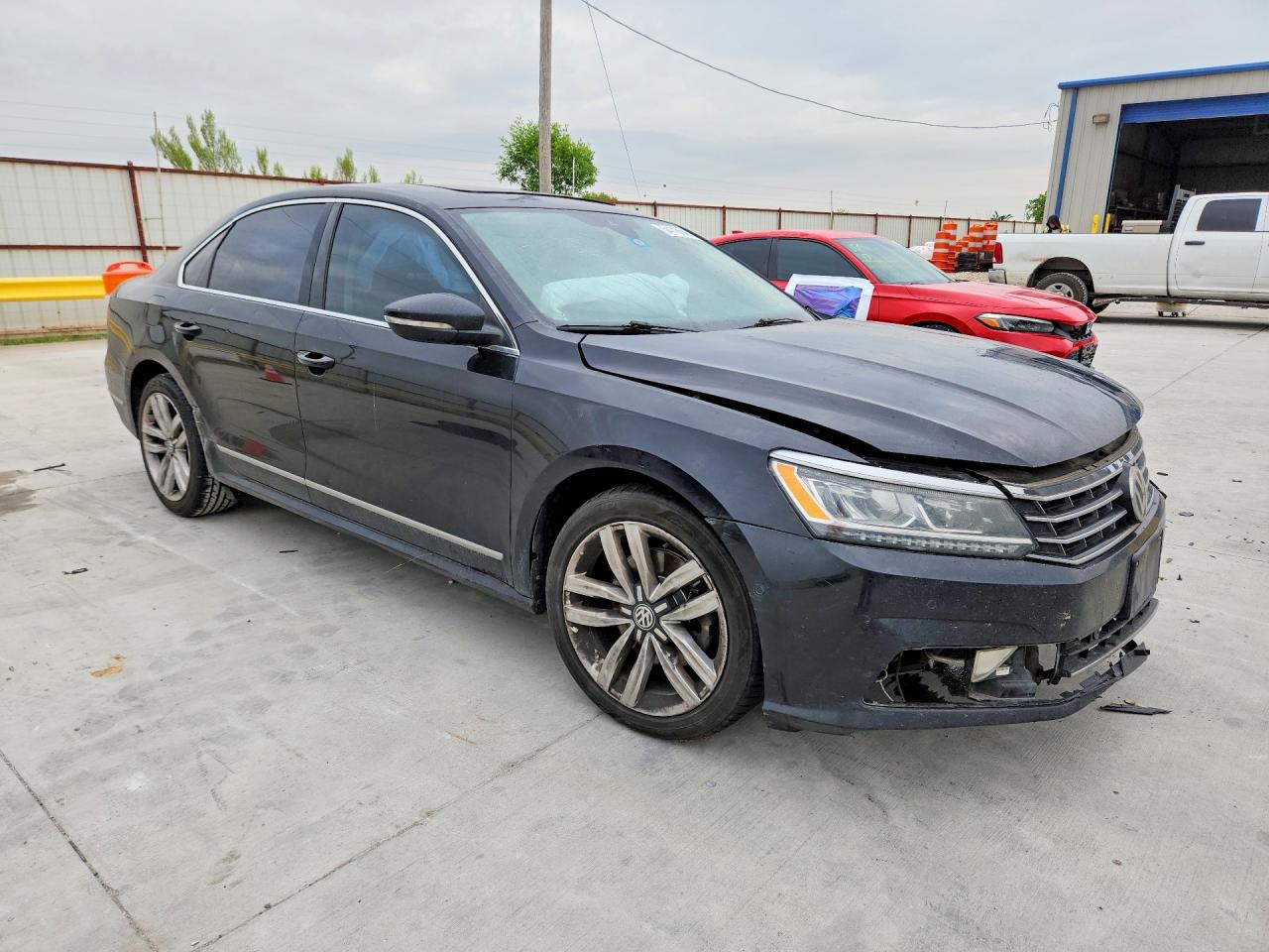 2017 VOLKSWAGEN PASSAT