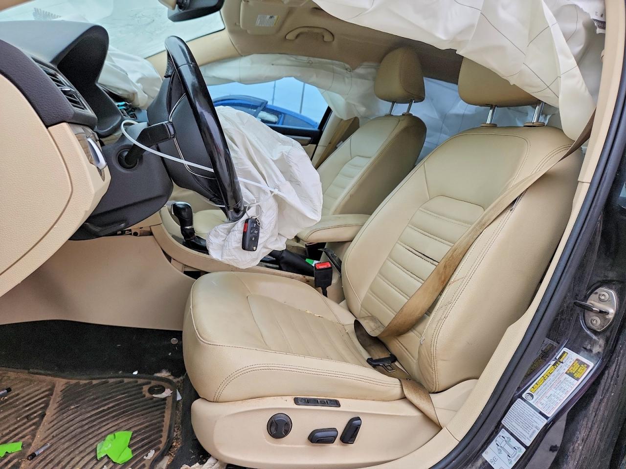 2017 VOLKSWAGEN PASSAT