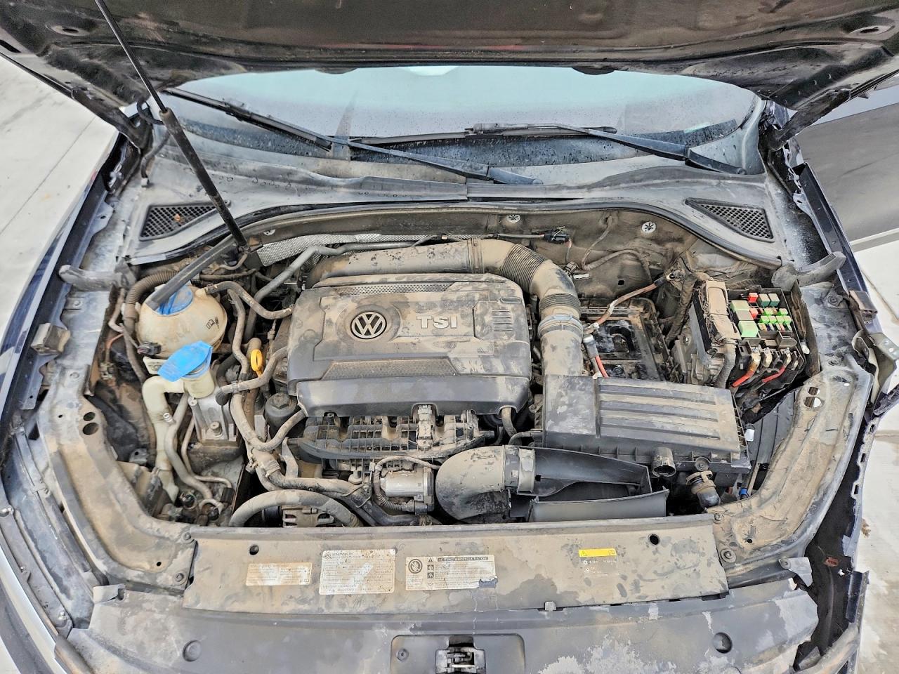 2017 VOLKSWAGEN PASSAT