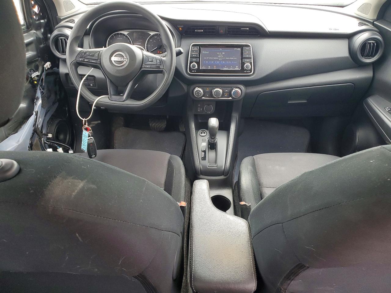 2024 NISSAN KICKS