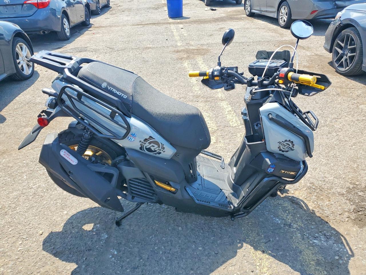 2026 SUZUKI DL800