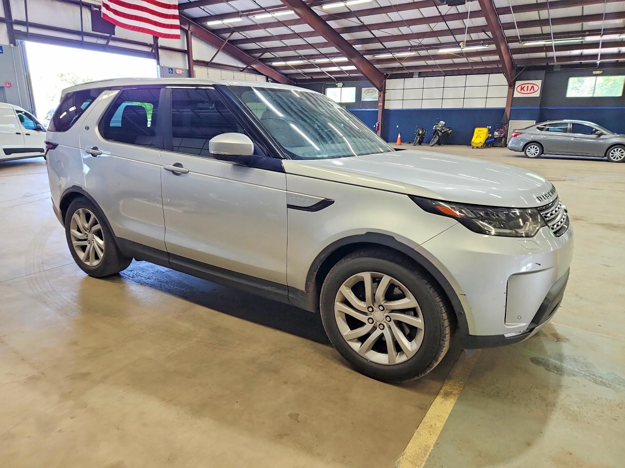 2017 LAND ROVER DISCOVERY
