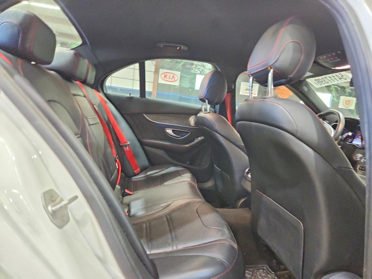 2016 MERCEDES-BENZ C-CLASS