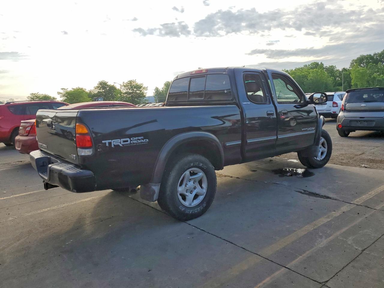 2002 TOYOTA TUNDRA