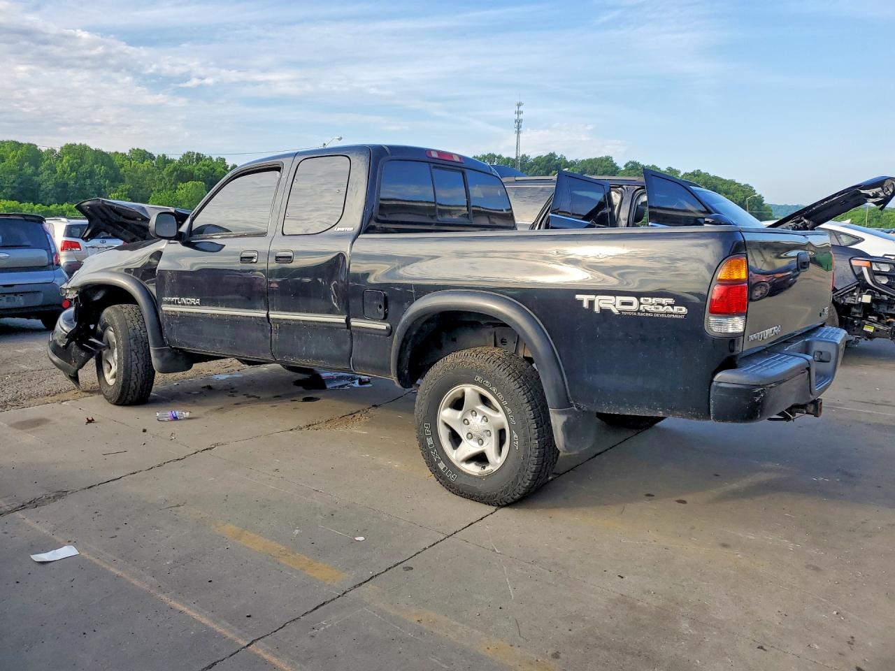 2002 TOYOTA TUNDRA