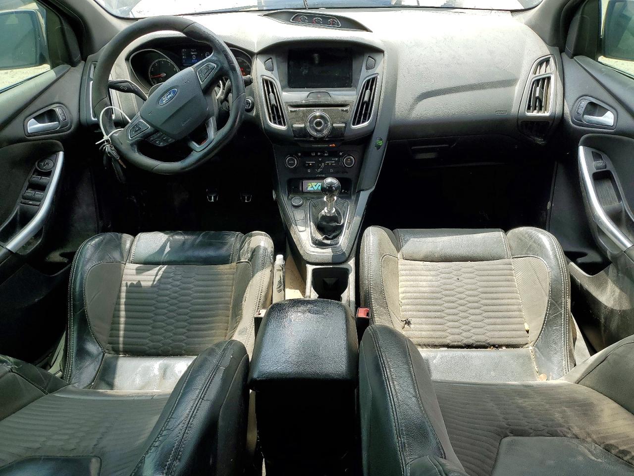 2016 FORD FOCUS