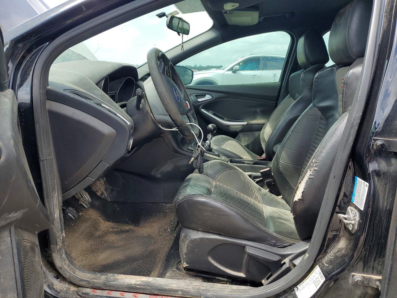 2016 FORD FOCUS